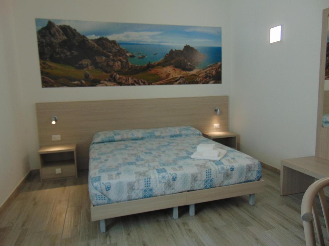 Mio & Tuyo Hotel Santa Teresa Gallura Exterior photo